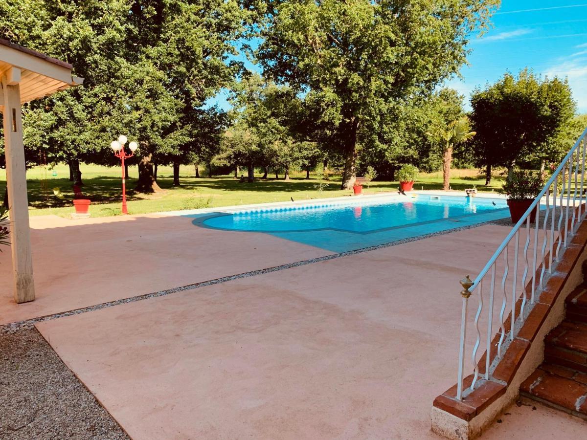 Manoir De La Gravette, Manoir Et Table D'Hotes Montauban Esterno foto