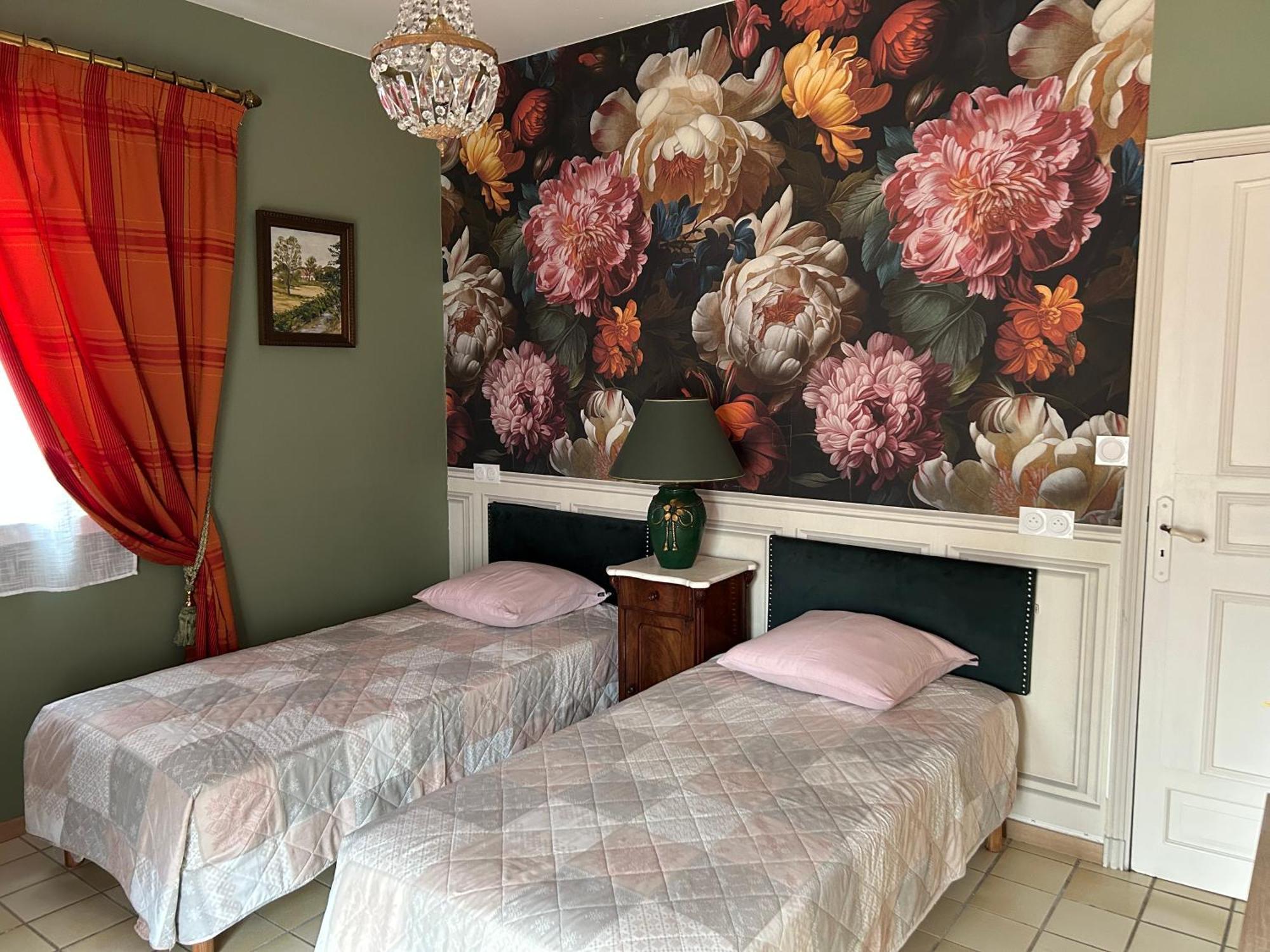 Manoir De La Gravette, Manoir Et Table D'Hotes Montauban Esterno foto