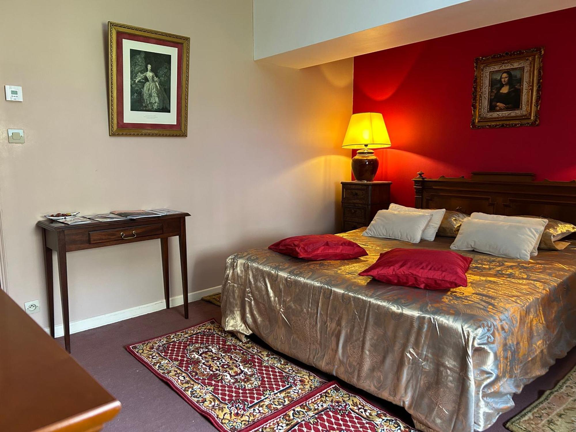 Manoir De La Gravette, Manoir Et Table D'Hotes Montauban Esterno foto