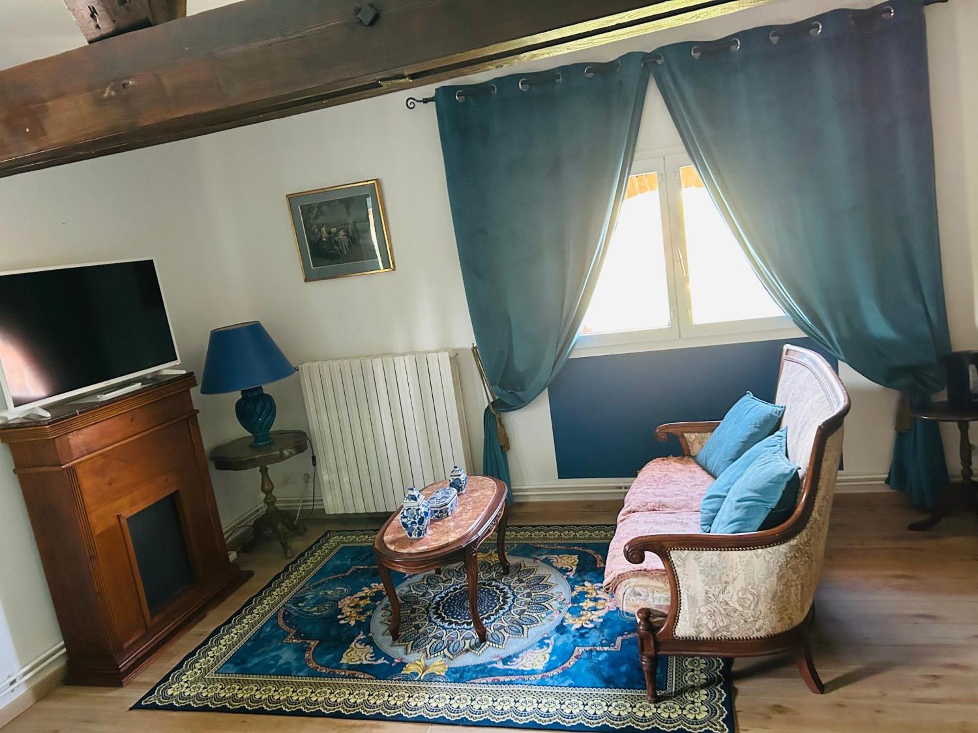 Manoir De La Gravette, Manoir Et Table D'Hotes Montauban Esterno foto